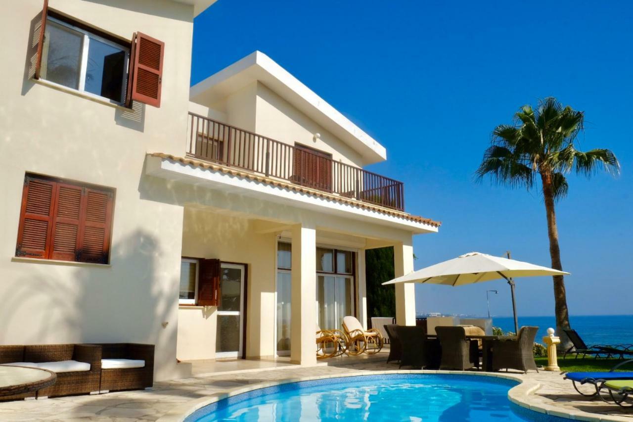 Villa On The First Line Pegeia Exteriér fotografie